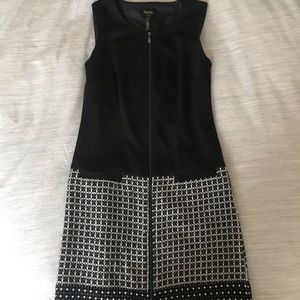 Women’s dress size 6